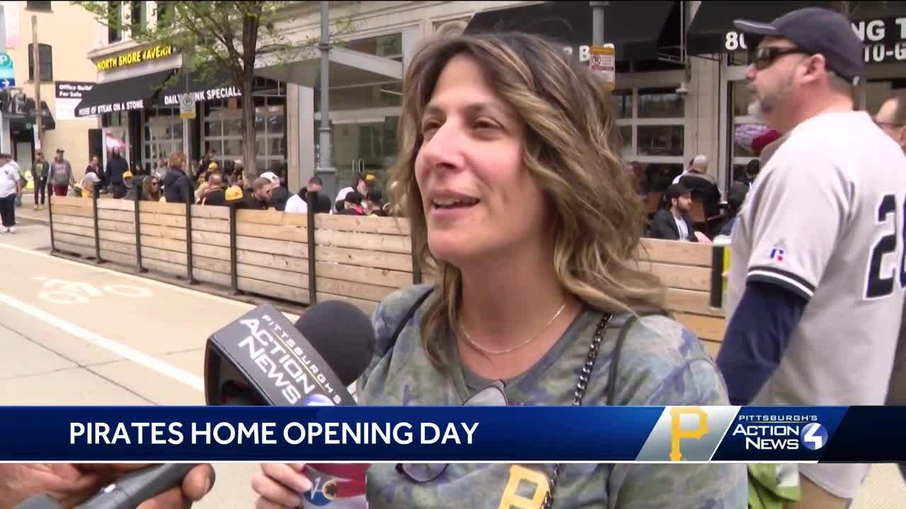 Pirates home opener: Pittsburgh fans send message to ownership about spending