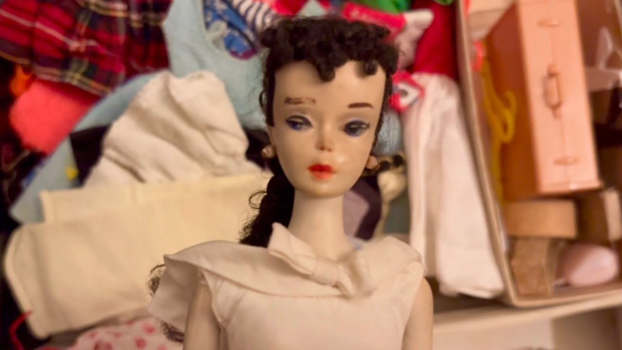 Restoring Vintage Barbie💃1959 brunette ponytail Barbie #3🦢💎🎵cleaning/repaint+ clothes haul👗👙