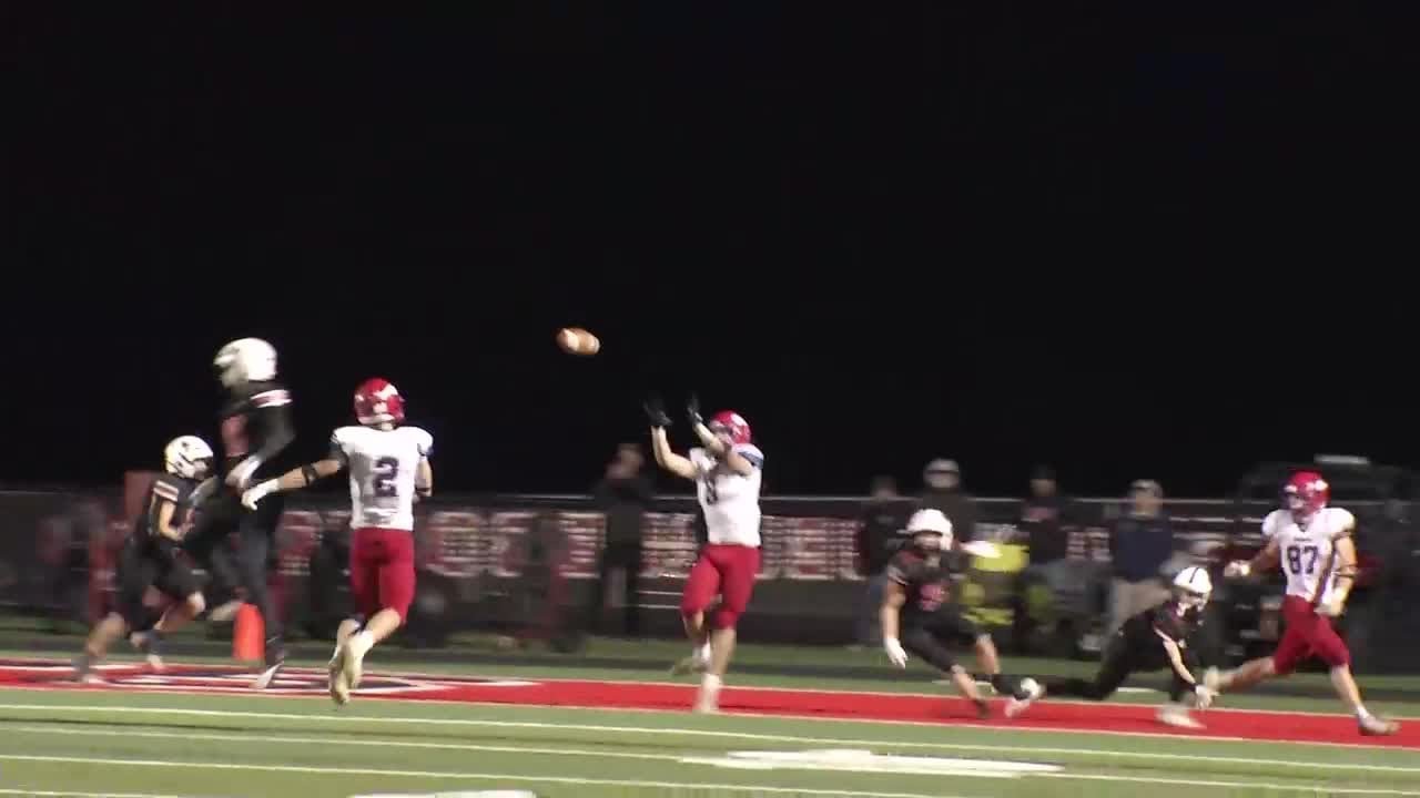 Decorah edges Western Dubuque 25-24
