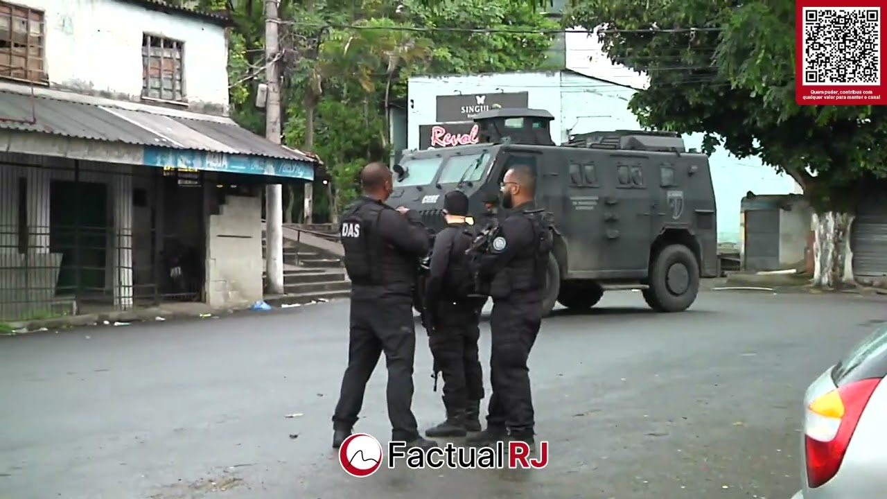 Policias Civis realizaram uma operação na Vila Kennedy para cumprir mandatos de prisão.