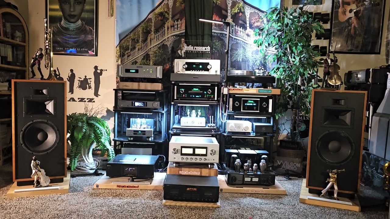 Cambridge Audio CXN V2 WITH LUXMAN 590XA MK2 