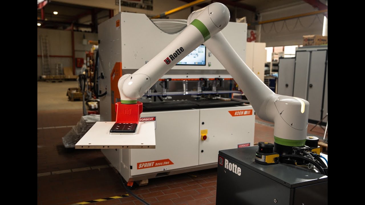 Automatic loading by a cobot