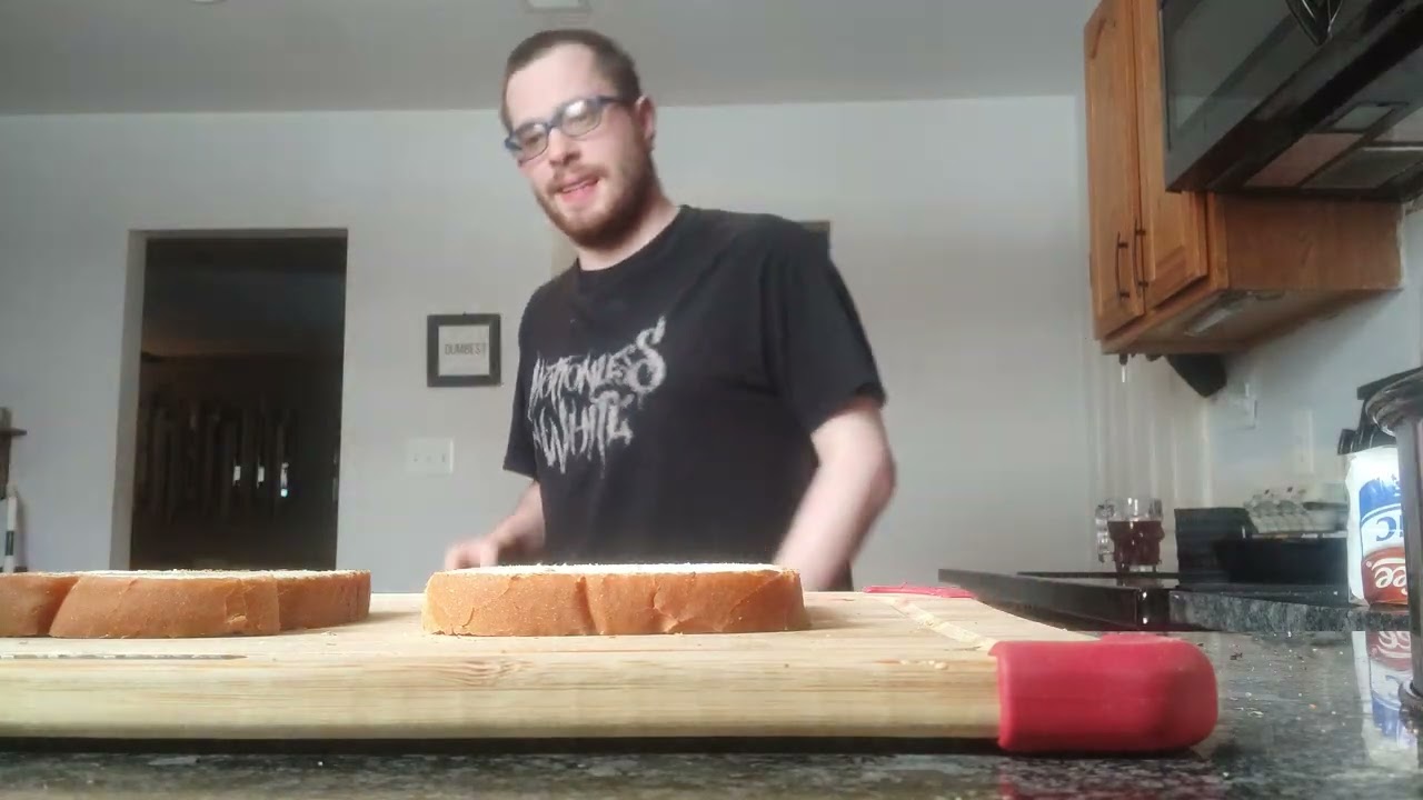 Rock Food Reviewz Tutorialz: How To Make a PB&J (Read Desc.)