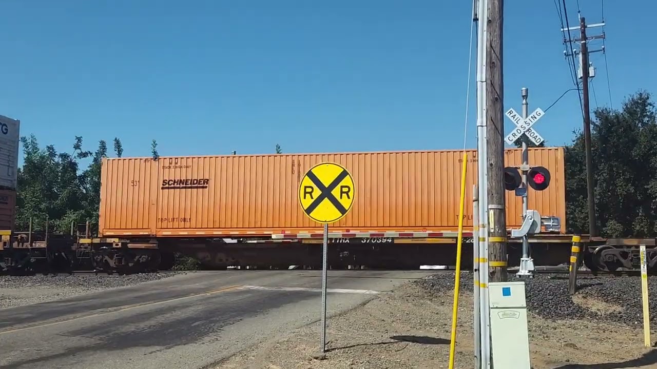 Union Pacific Southbound Intermodal (Gridley, California)