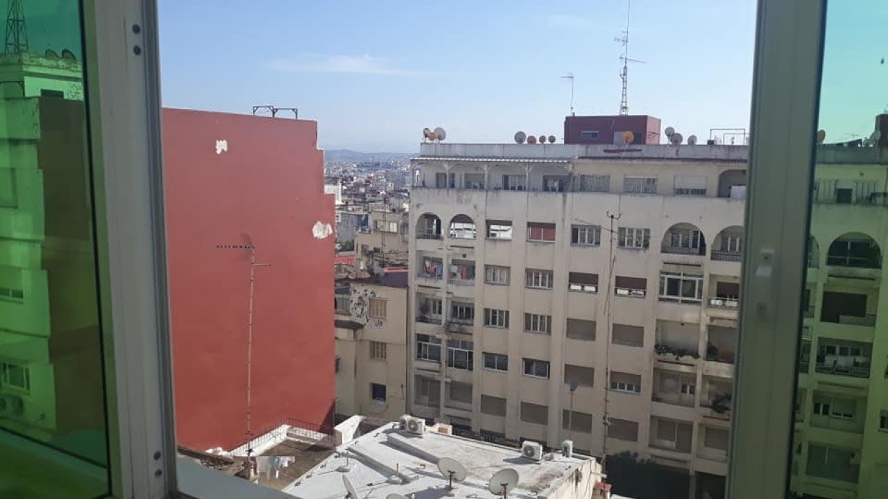 شقة جميلة بموقع أجمل في وسط مدينة طنجة Appartement à vendre à Tanger 77m