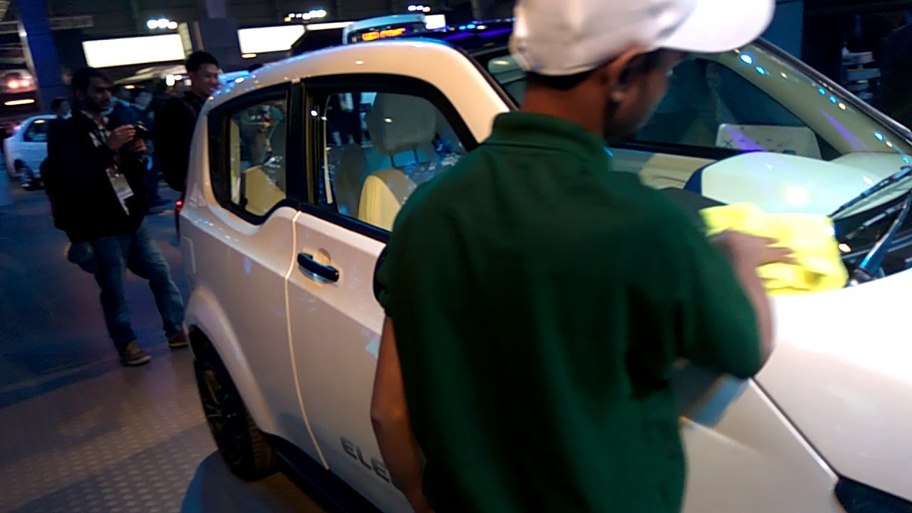 Mahindra e2o NXT