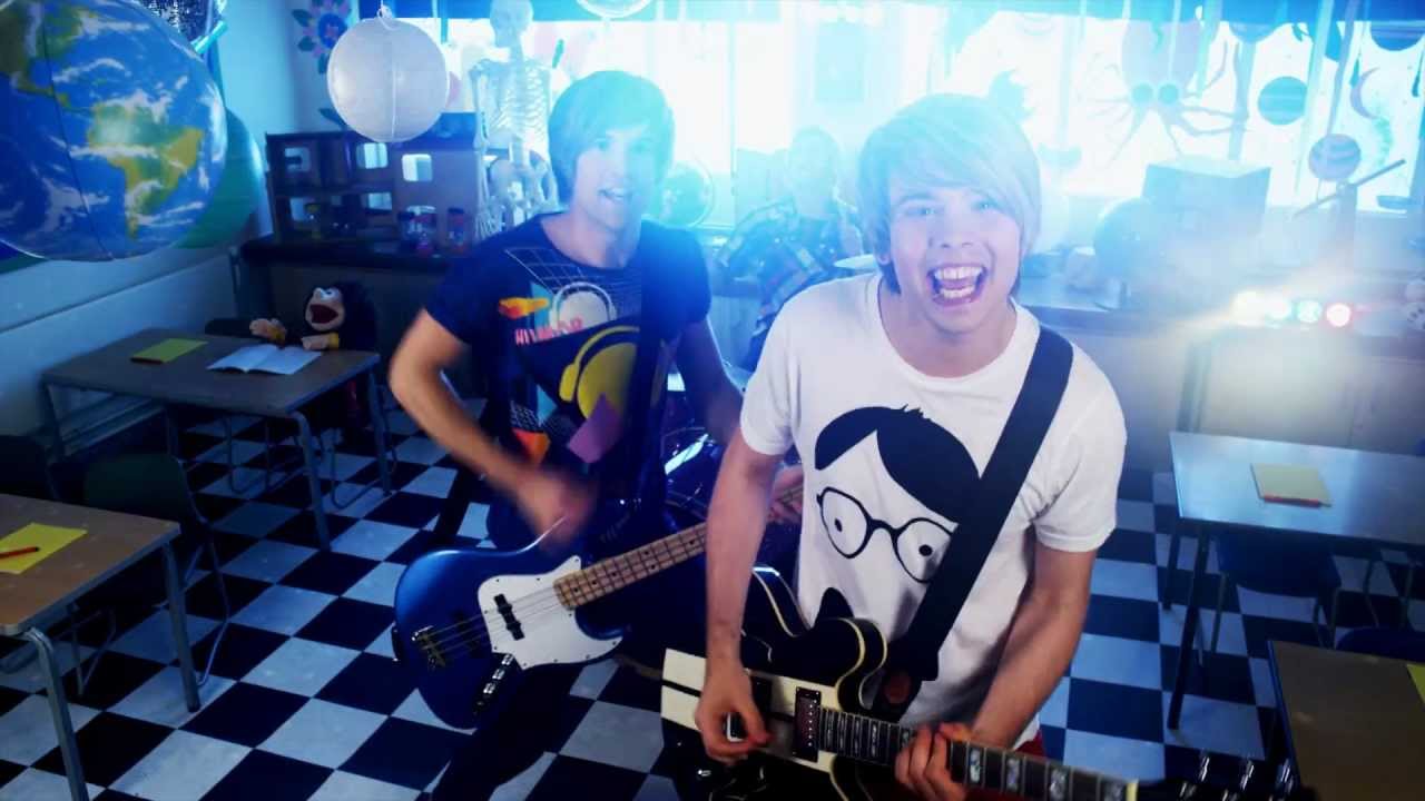 Twenty Twenty - Get Down (Horrid Henry Music Video)