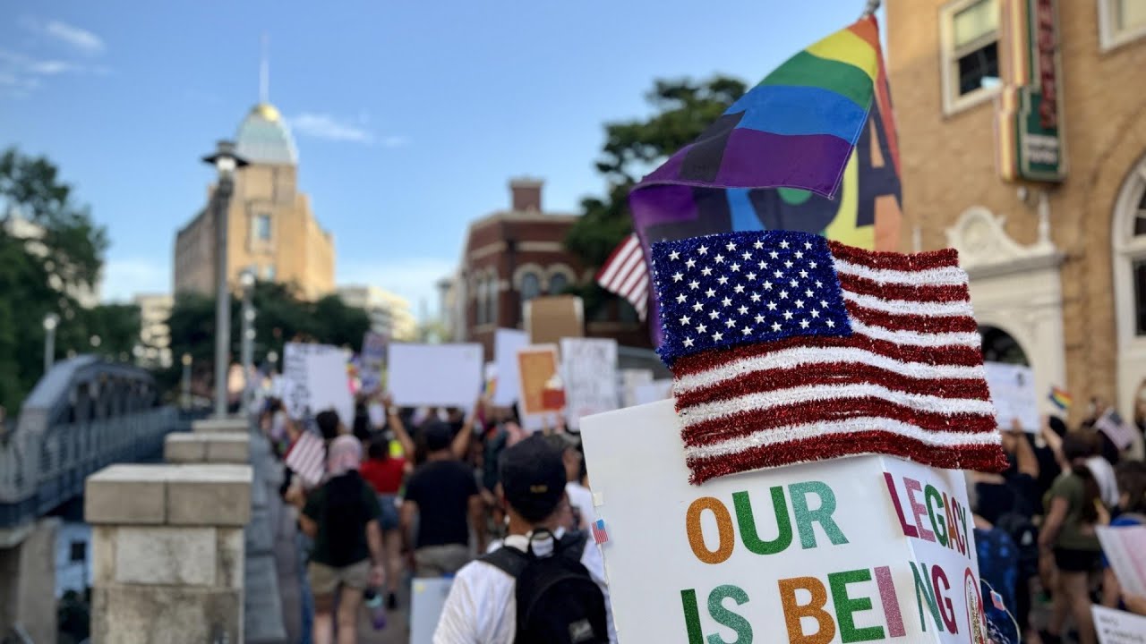Thousands gather for ‘No Kings’ demonstrations against Trump administration in downtown San Antonio