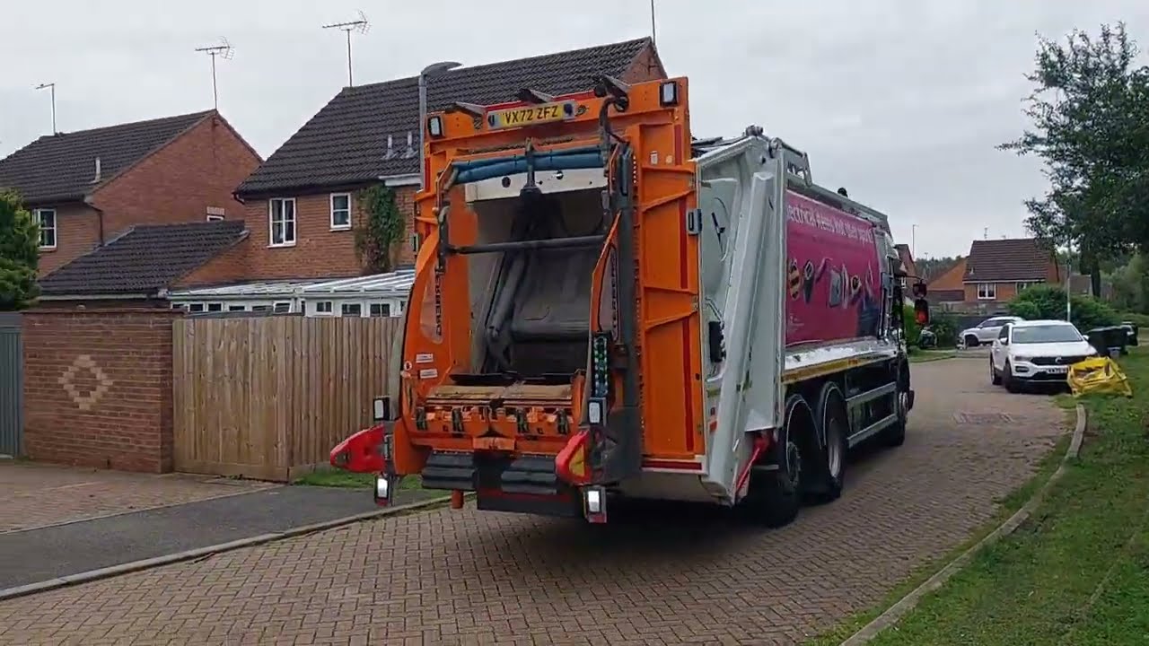 Dennis Elite + Olympus Bin Lorry on Non-Recyclable Waste, ZFZ