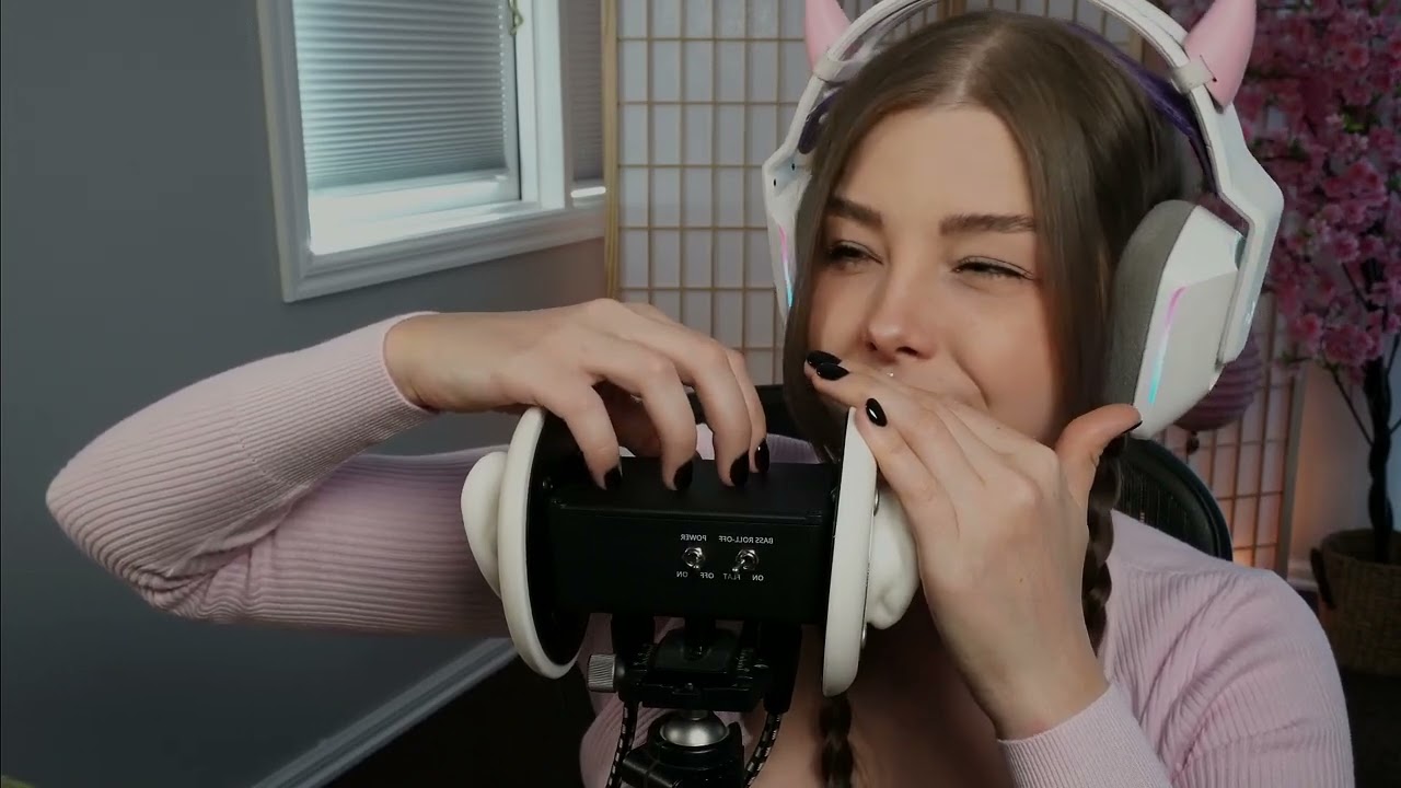 ASMR tapping and mouth sounds