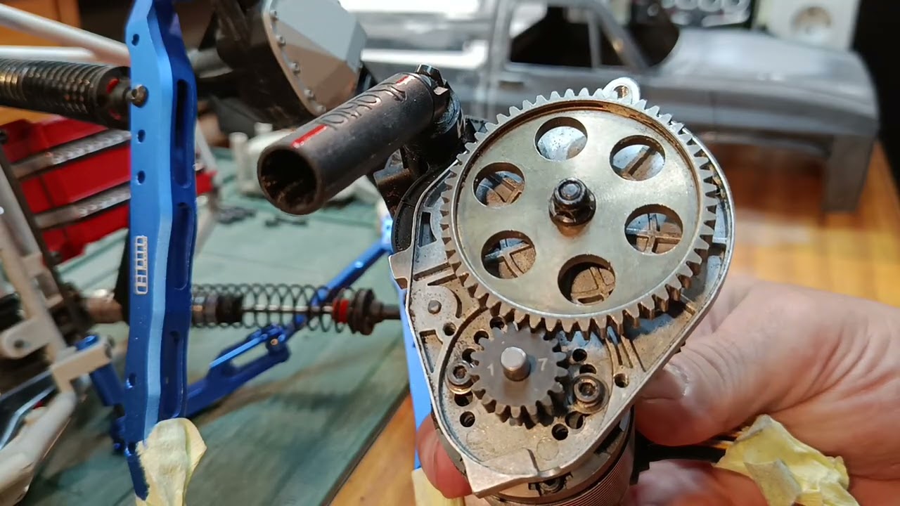 Mal eben den Motor tauschen beim RBX 10 Ryft. 