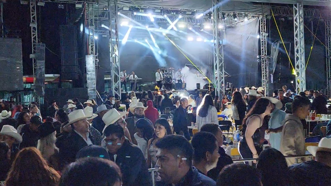 Peter Jr Y Su Verano En San Juan Mixtepec Baile De Feria 23 De Junio 2025