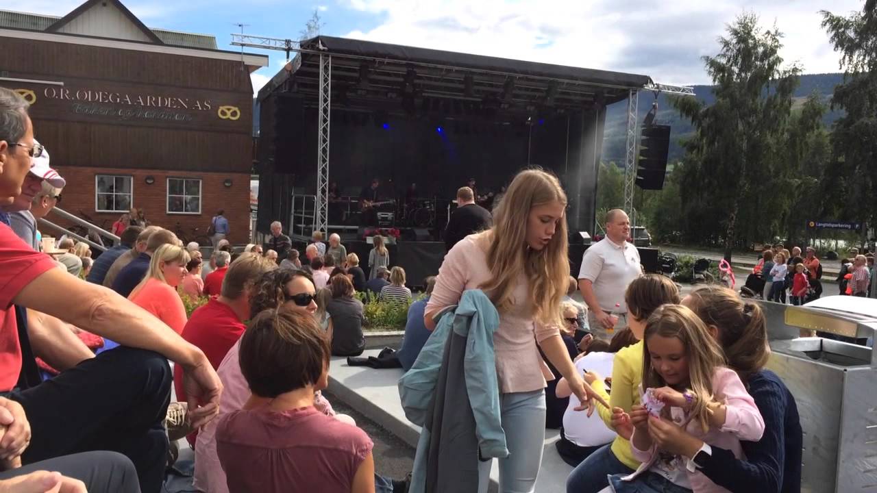 Baksia på byfest på Vinstra, 29.8.2015