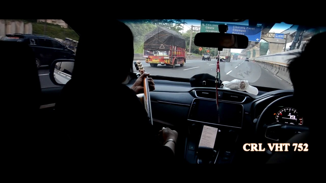 Saat Perjalanan Pulang Bandung '' SHEPIA 
