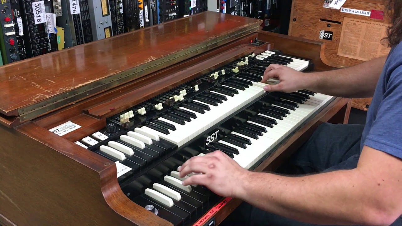 1969 Hammond B3 Organ and Leslie 122 Speaker Cabinet