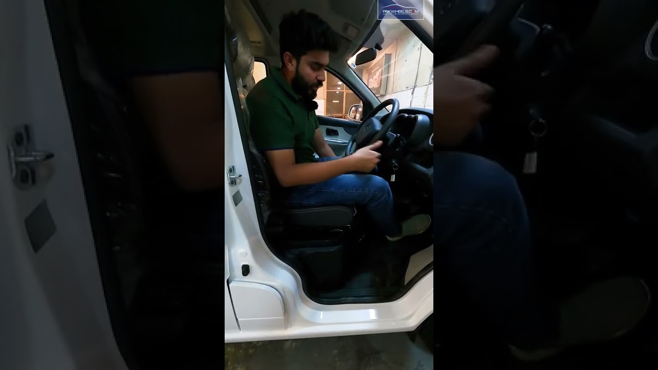Changan Karvaan Short Review #pakwheels #changan #karvaan #carreviews #pwshorts #shorts