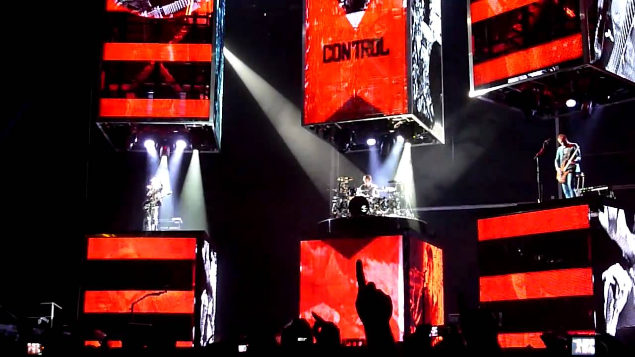 Muse - Uprising (Live Bassendean Oval, Perth 2010)
