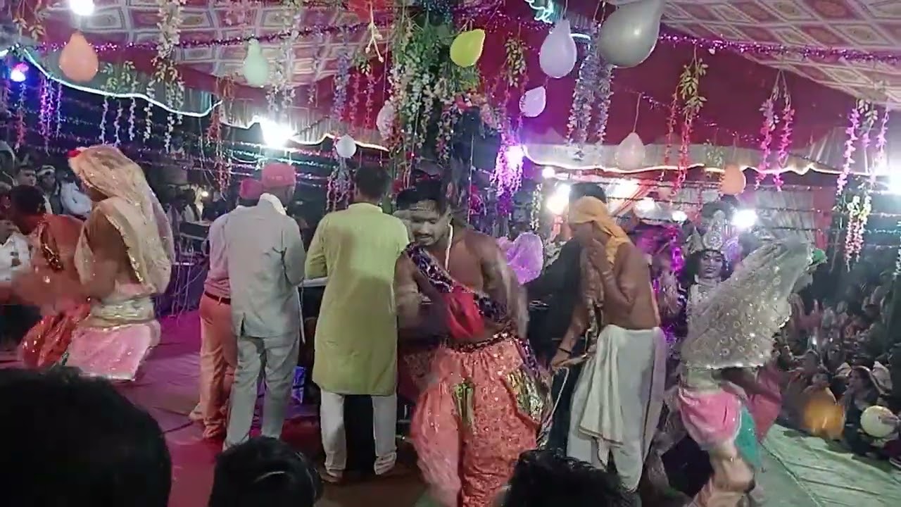 शानदार प्रस्तुति राहीवाडा मंडल की गांव में गायक कमलनाथ😍😍