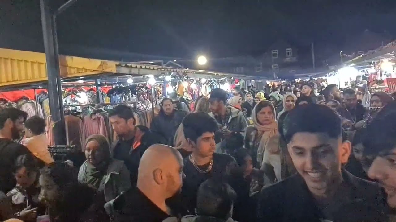 Chand Raat at Longsight Market- Manchester #chandraat #eid #manchester 1st May 2022 #eidmubarak