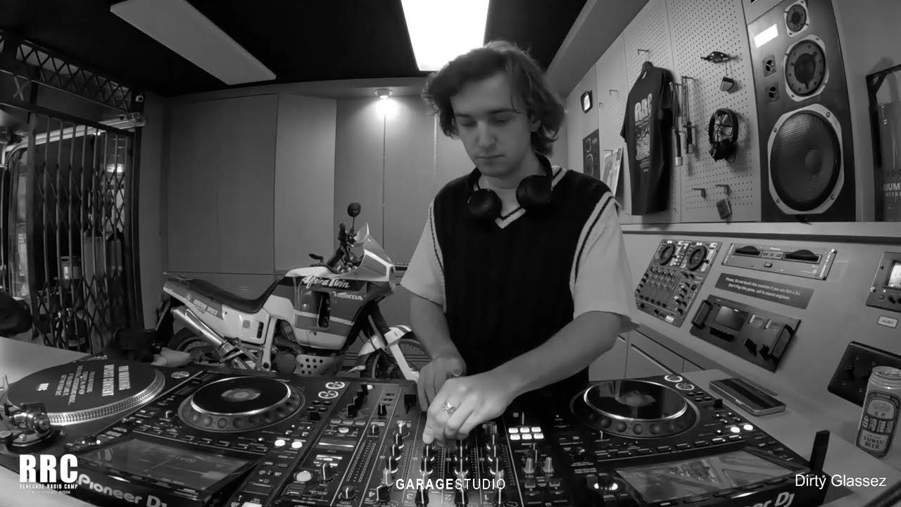 Renegade Radio Camp - DIRTY GLASSEZ - Sep 26 / 2023