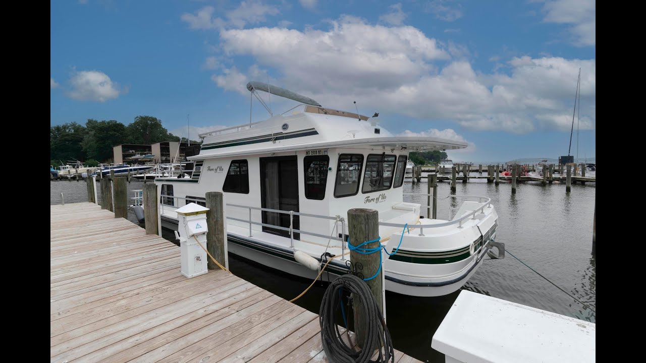 2004 Gibson 47 Classic Houseboat - $99,900 - Todd Wittman (410)310-6174
