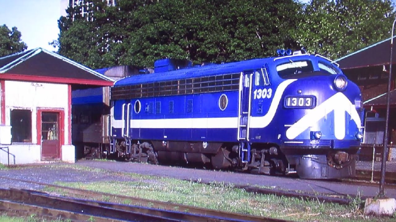 PART 1 - MONTREAL CTCUM F UNIT LOCOMOTIVE PAINTING PROJECT 7-4-20