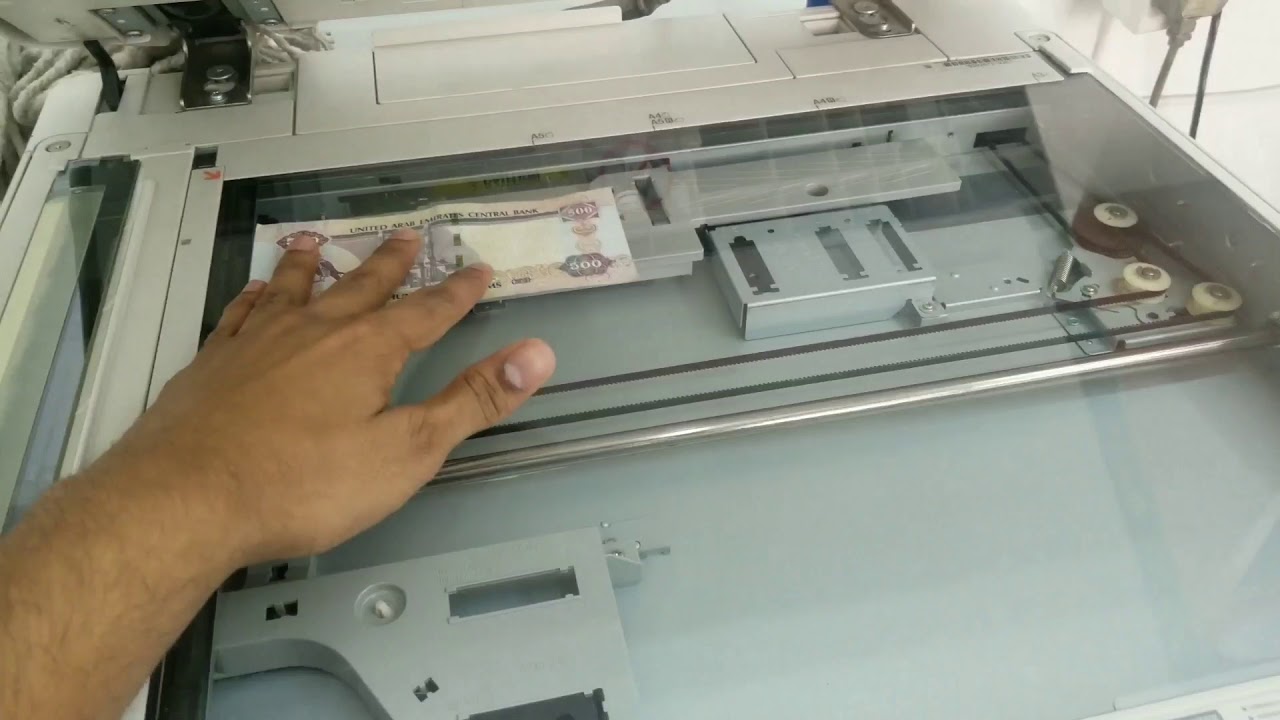 Photocopying money 500 dirham