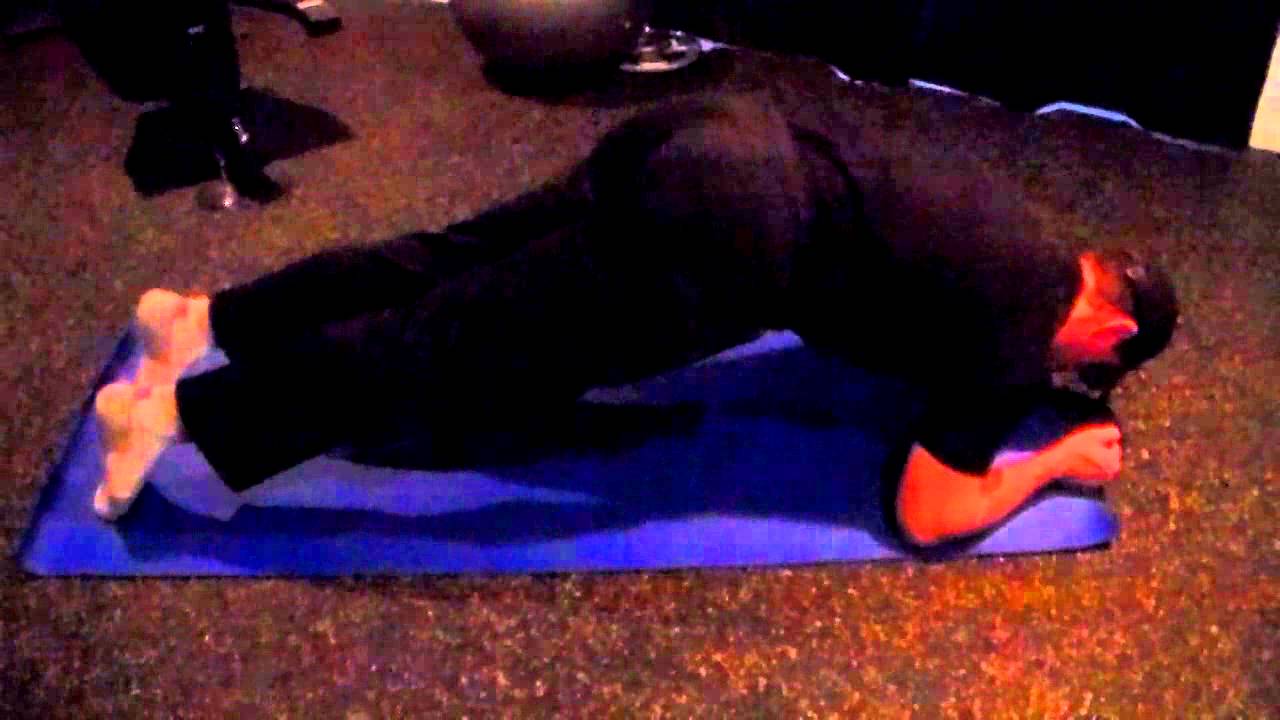 Plank   Hip Up