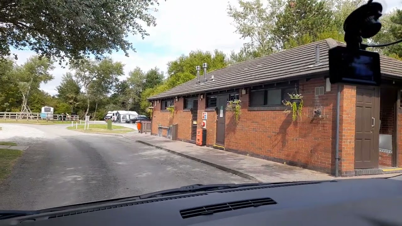   Arrival at Wirral Country Park Caravan & Motorhome Club Site