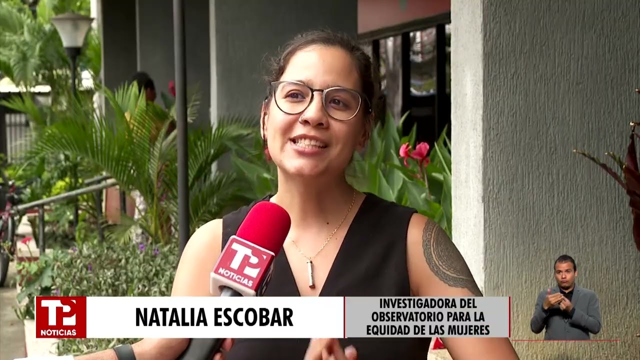 Investigan a policías en Cali por presuntos insultos a mujer y su hija