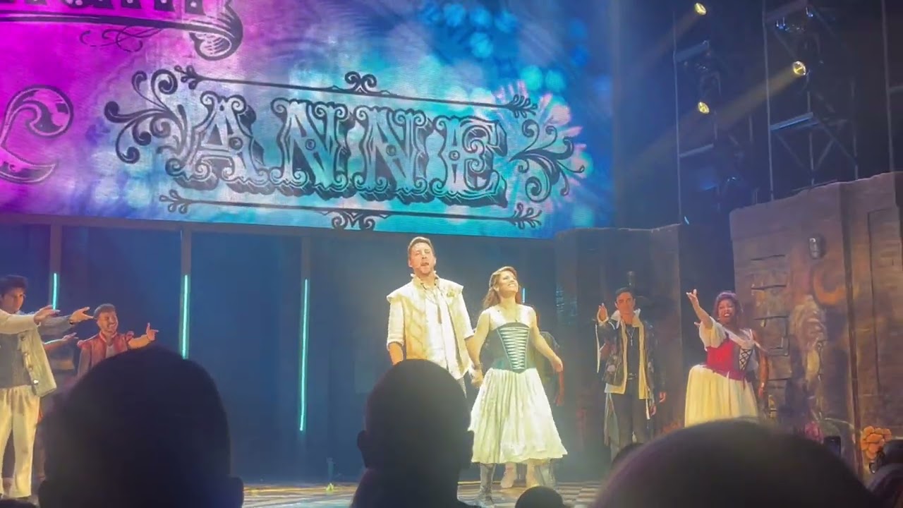 & Juliet Musical Tour – Seattle – Curtain Call from August 2nd, 2025