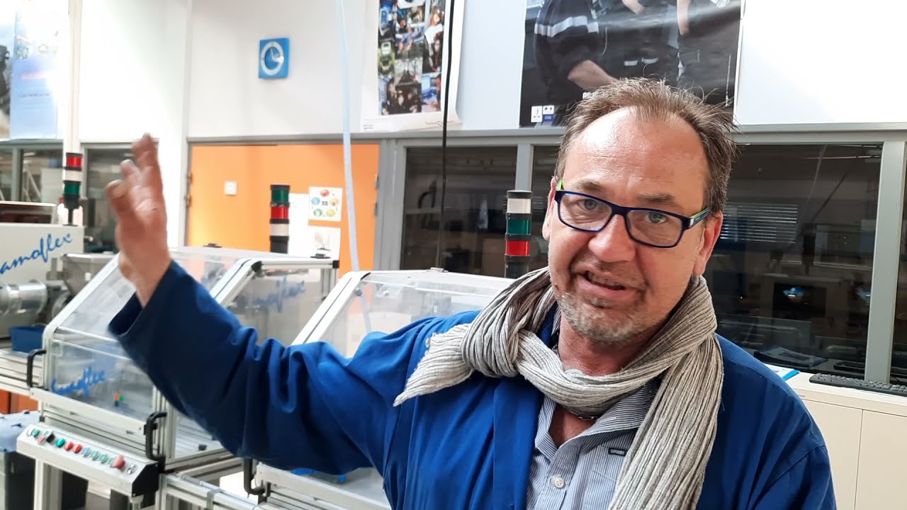 Présentation de l'atelier de maintenance industrielle à lycée savary ferry