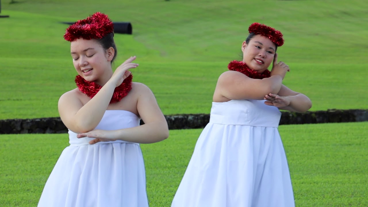 Kamehameha Hawaiʻi haumāna dance to 