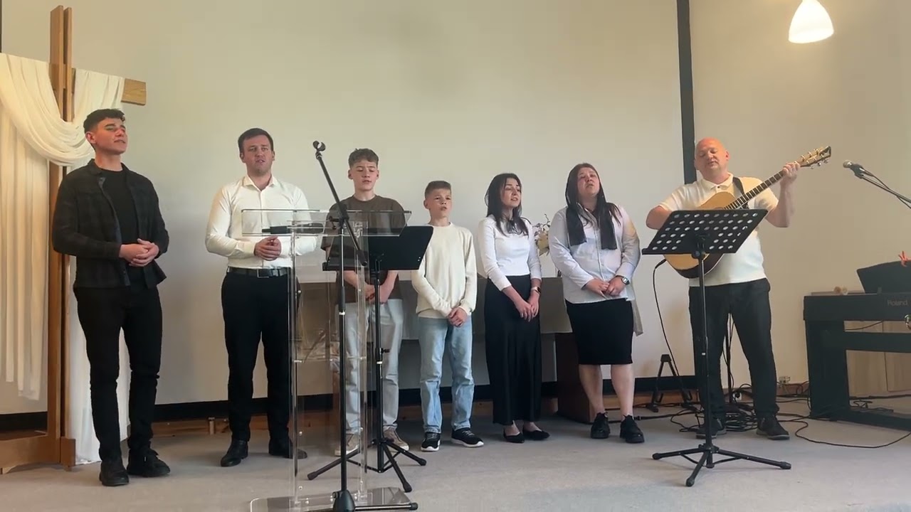 Життя пролине наче мить . Дуже гарна пісня! м.Херне Німеччина.