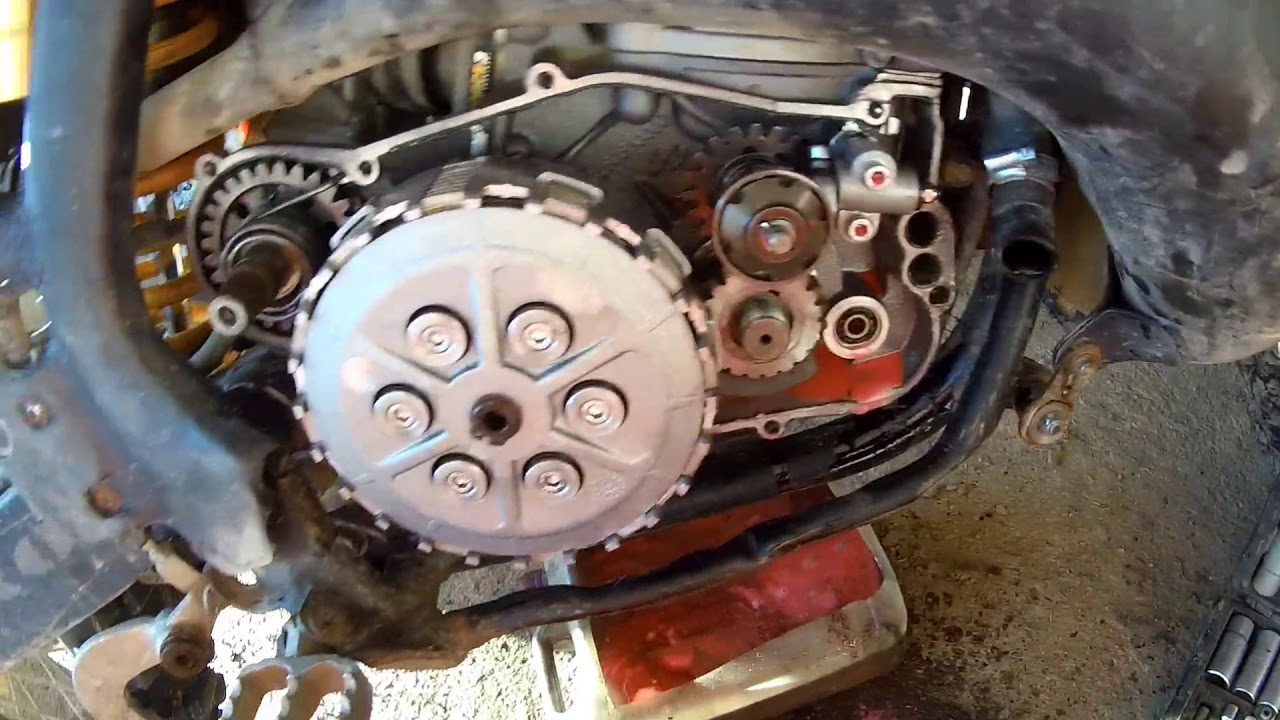 Gasgas EC 250/300 right crankshaft seal replacement