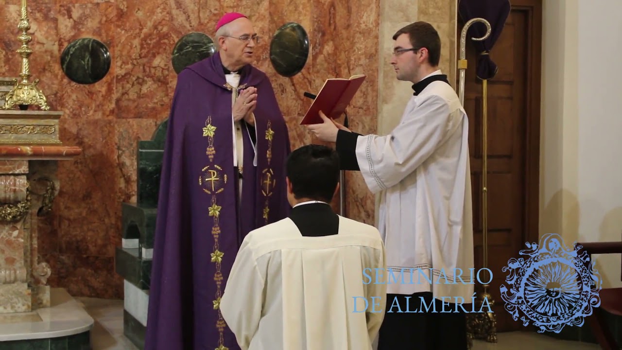 Institución de un nuevo lector en el Seminario de Almería