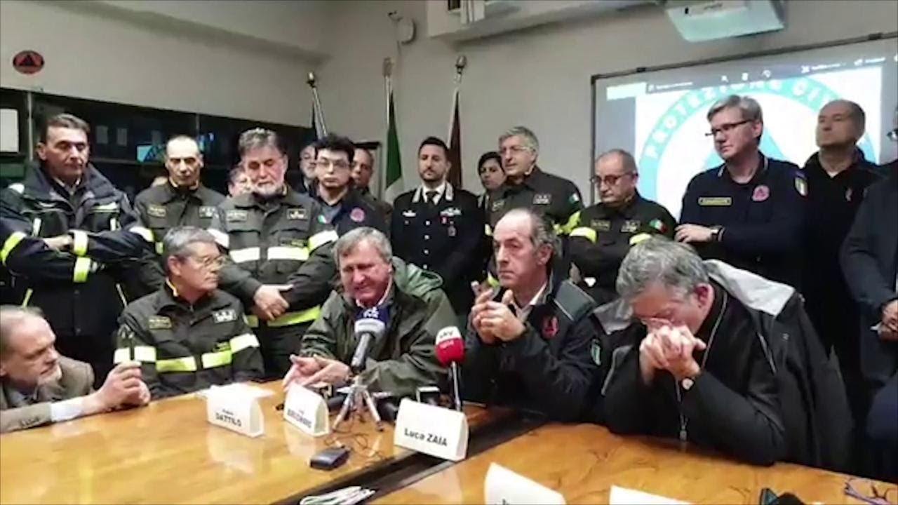 Acqua alta a Venezia, Brugnaro con la voce rotta. 