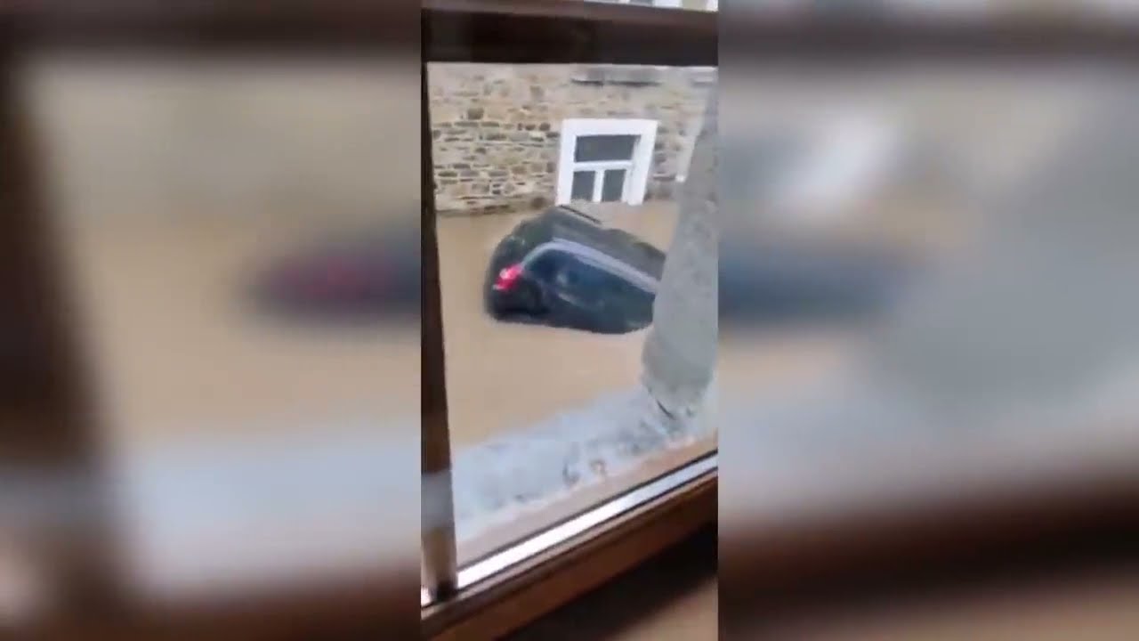 CARS SWIMMING ON BELGIUM STREETS!!TERRIBLE FLOOD IN LUIK!!STREETS BECAME RIVERS||