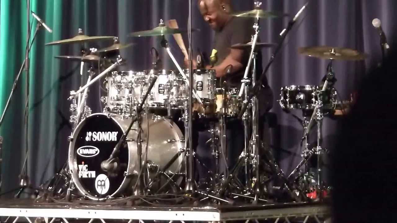 Chris Coleman Opening Drum solo (London Drum Show 2013)