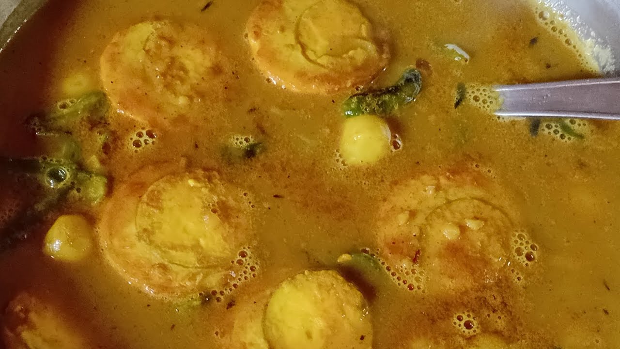 দেশি আলু দিয়ে ডিমের ঝোল 🥰🥰🥰