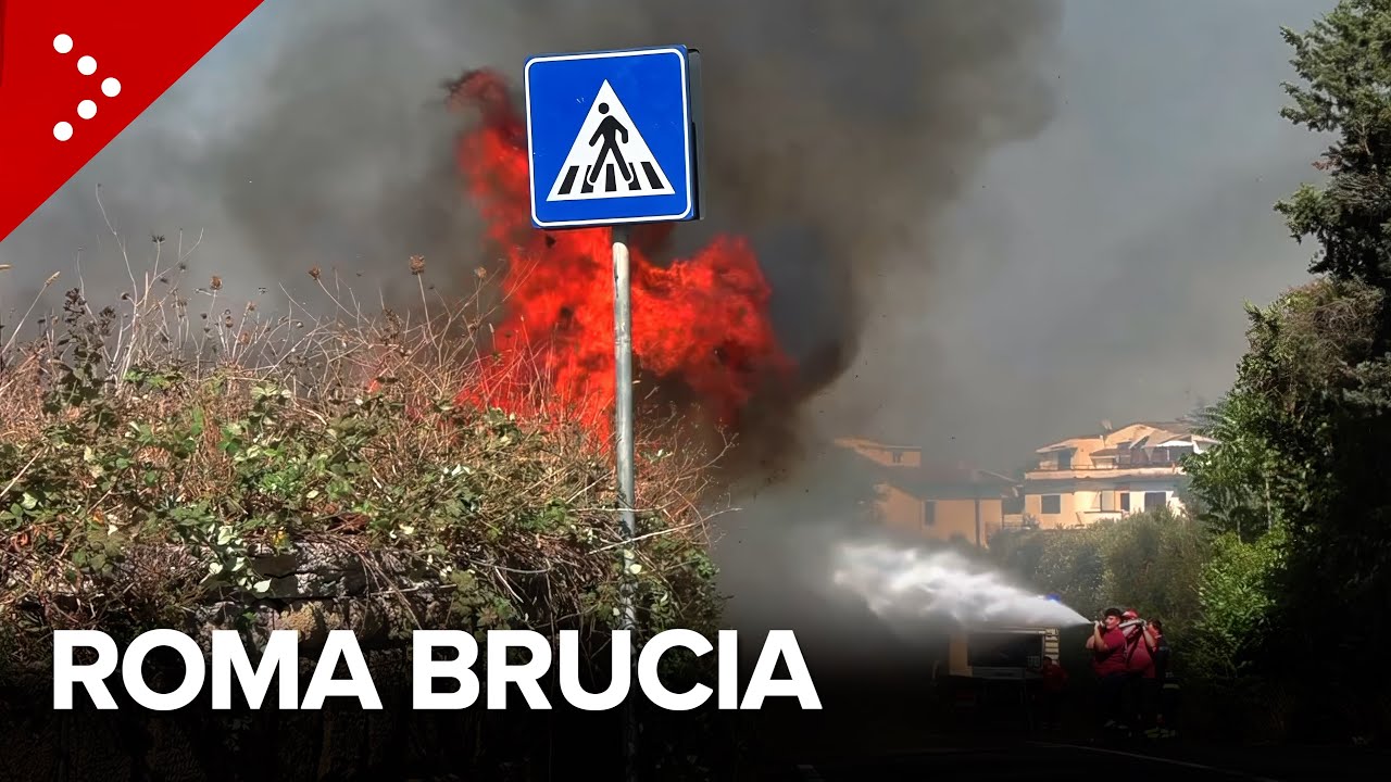 Roma, grande incendio alla Pisana: fiamme vicino al GRA, evacuato il parco acquatico Hydromania