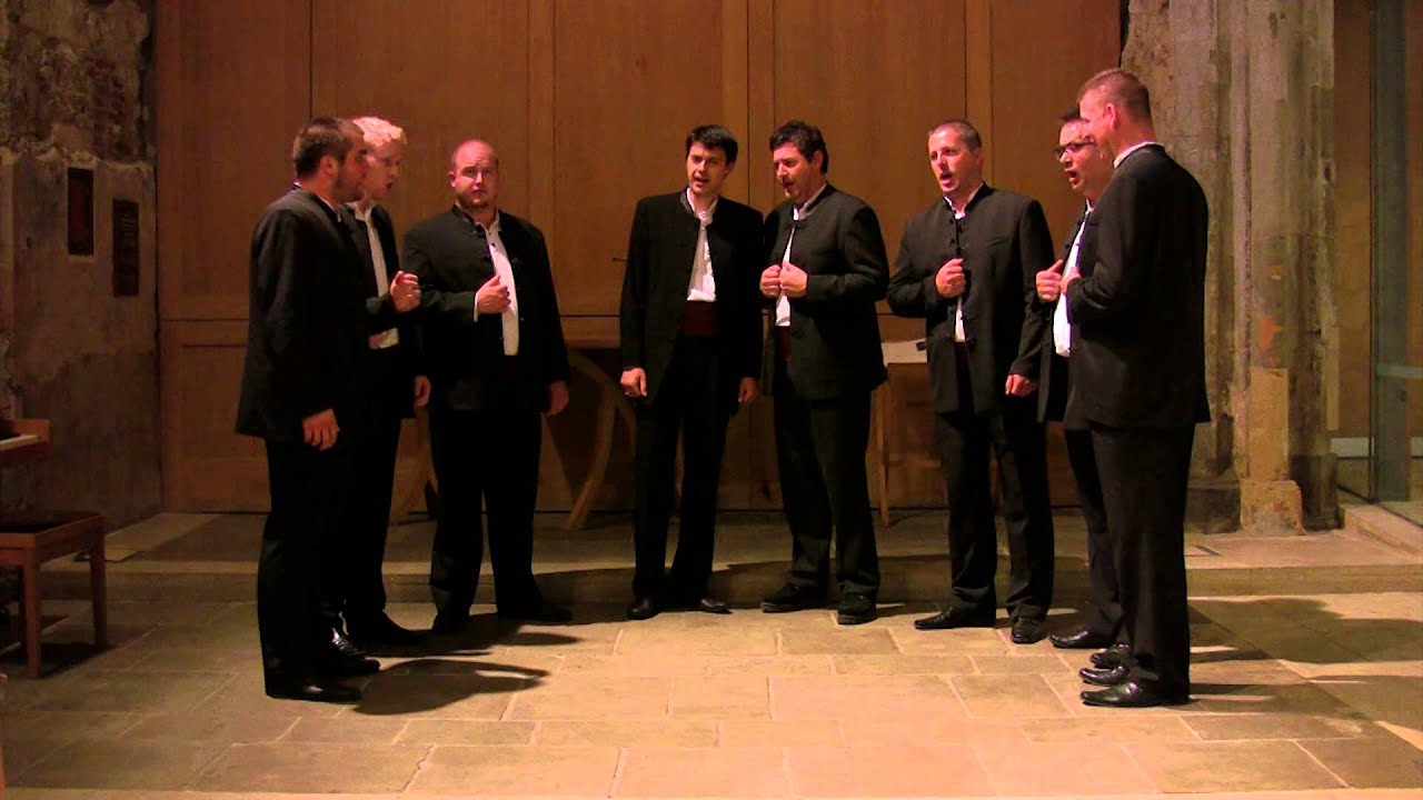 Klapa Kožino London Concert - Kroz planine, barda i gore