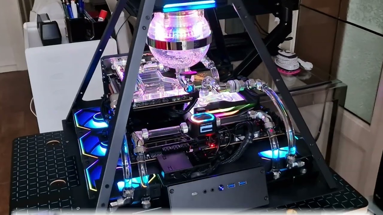 CustomComputersGS Azza Pyramid 804 L