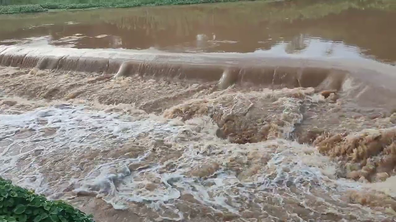 MUITA ÁGUA RIO SALGADO EM AURORA CEARÁ águas em direção ao Açude Castanhão HOJE 13/03/2026