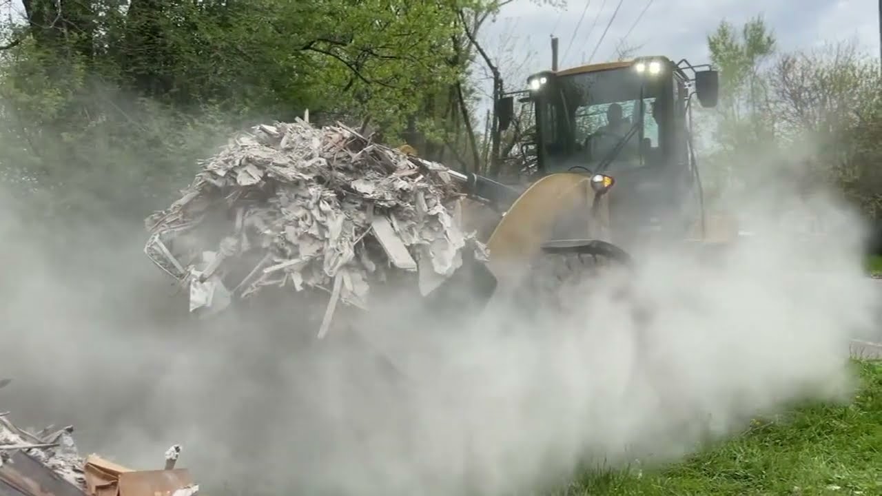 Volunteers remove thousands of pounds of trash during spring cleanup