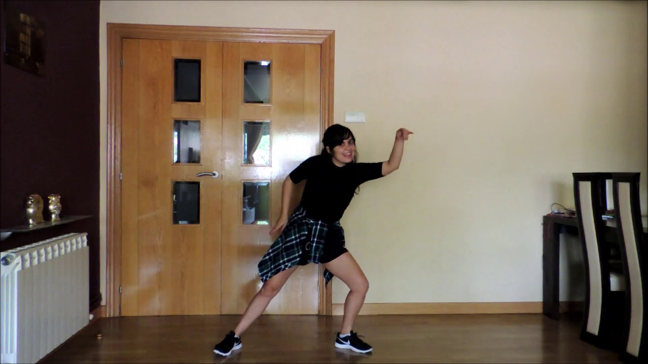 Zumba Niños- Minions papaya dance