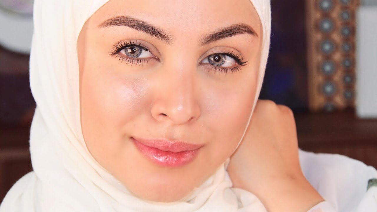 لوك يومي عملي للسفر و الدوام من غير فاونديشن