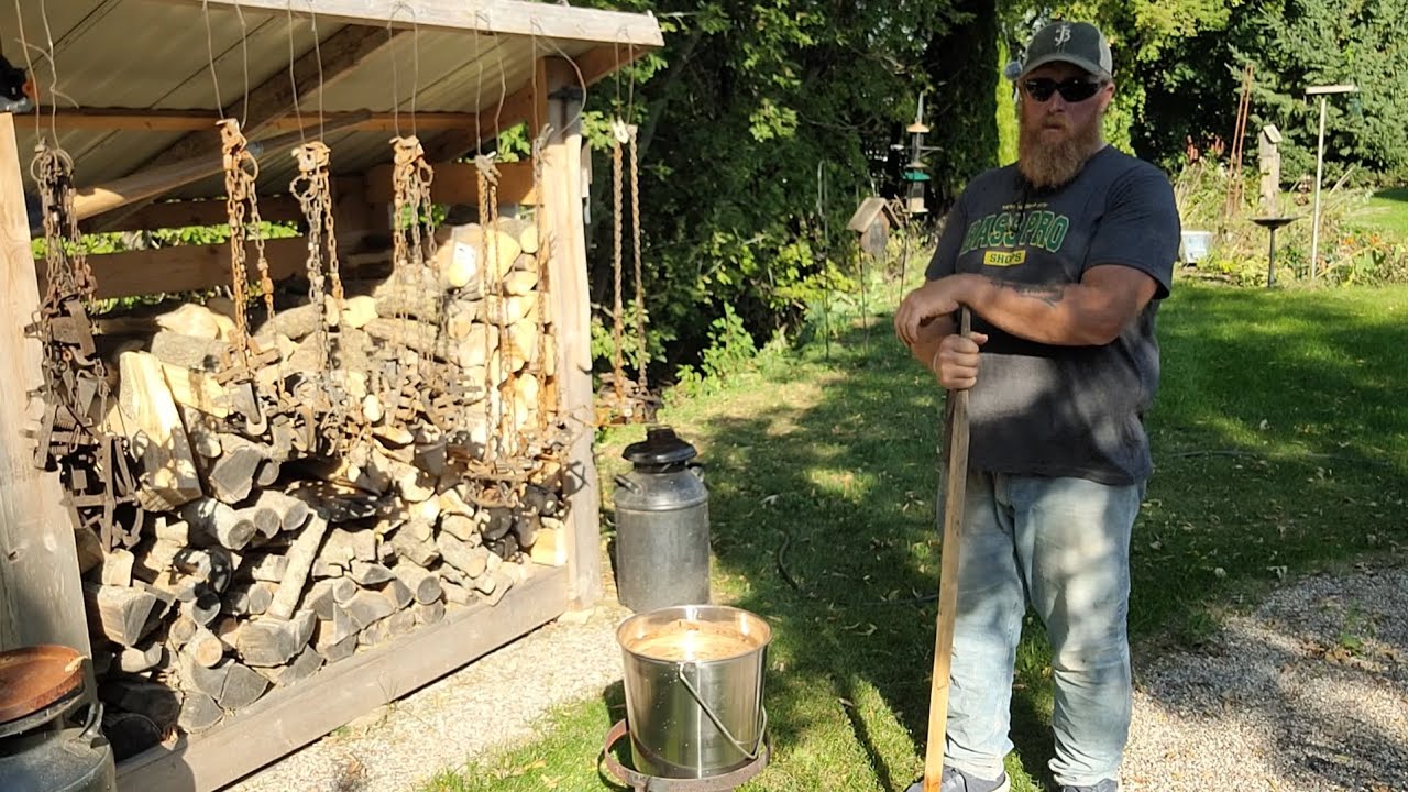 Dying Traps with Logwood trap dye!