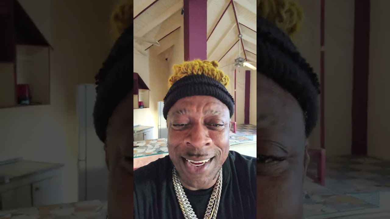 elephant man at home show his fans his clubhouse an partying at home