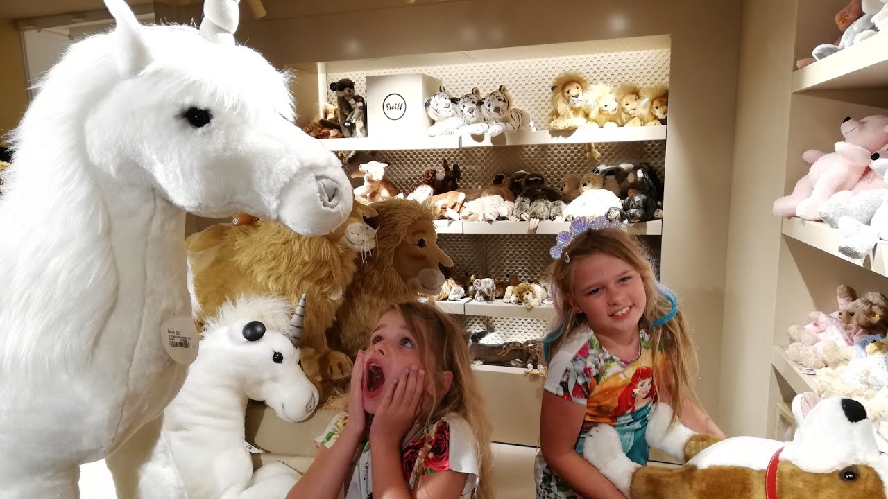 Vi oplever legetøjsbutikken i Harrods i London🦄🦒🐻😀💫